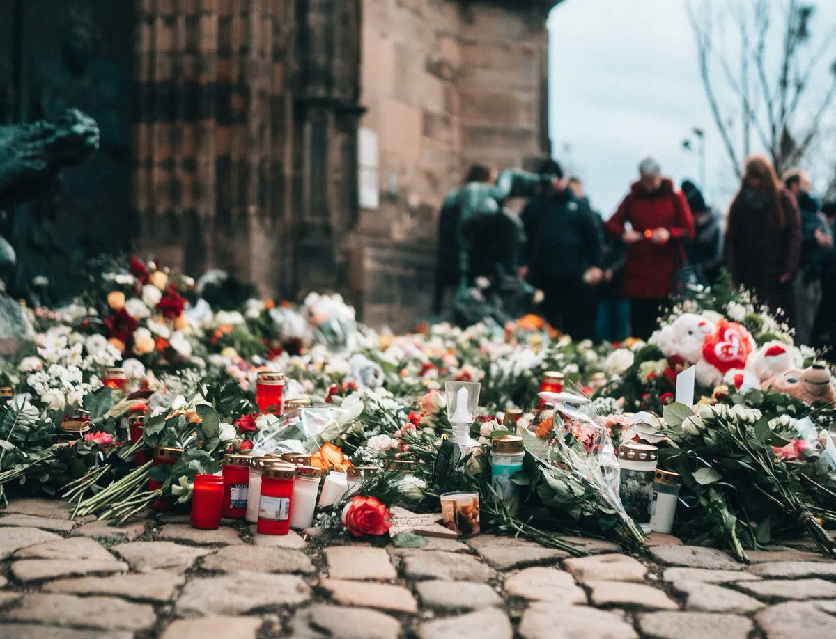 Sprachlosigkeit-Trauer-Wut

Magdeburg, deine Toten und Verletzten hätten verhindert werden können.