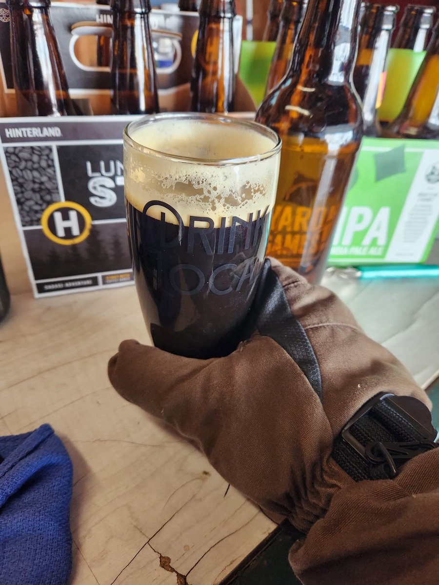 It's a 10 degree morning,, so need beer gear for this Fantabulous #Porter. It's a great brew Patrick!
#winter #homebrew #greenbay