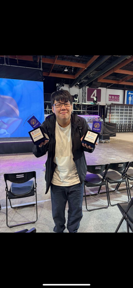 Bandai fest Taipei2024-25
Deck:Pluffy top16
Pluffy W
RPsugar W
Doffy W
Bonny W
Teach W
Teach L
Bonny W
Top cut
Doffy W
Doffy 🤝