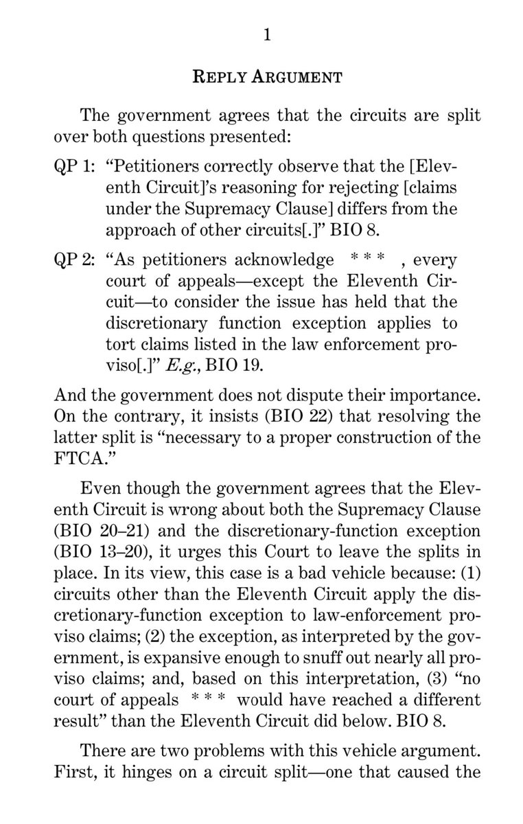 pjaicomo's tweet image. Yesterday, @IJ filed replies in our 2 #WrongHouseRaid cert. petitions: 

1. Jimerson v. Lewis (5 Cir. barring 1983 w/#QualifiedImmunity)

2. Martin v. U.S. (11 Cir. barring FTCA w/#SovereignImmunity)

The Martin raid was executed by the FBI, so SG’s opposing. 

Our reply summary: