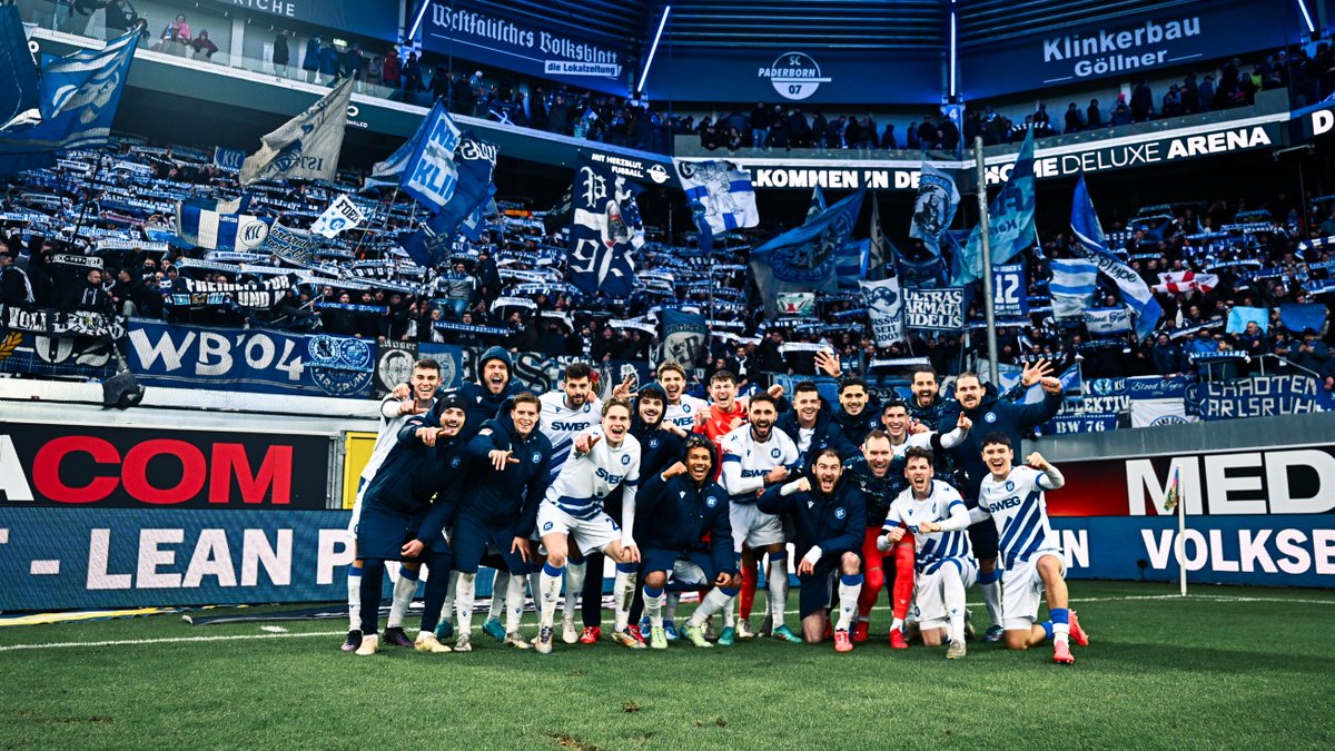 KarlsruherSC's tweet photo. Wie viele Macher willst du auf ein Bild packen?! #SCPKSC #KSCmeineHeimat https://t.co/0REzTLxLZ3