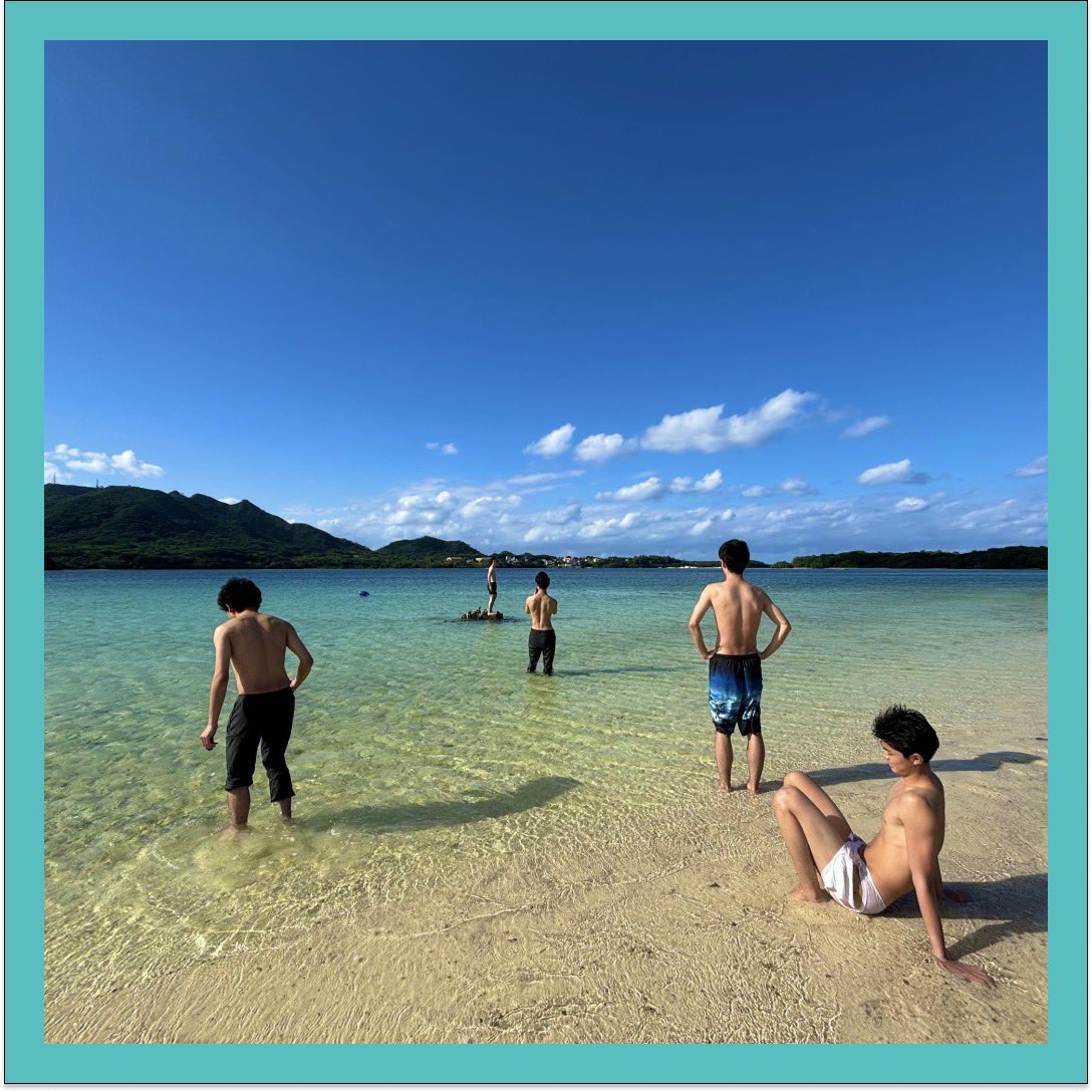 keioKWV's tweet photo. 11/21から11/25にかけて、三田祭沢FP(2泊3日)が西表島で行われ��した🎣

西表の海は透明でとても綺麗ですねー🏝️
ワンゲルでは中々海に行けないので羨ましい限りです✨

沖縄ならではのソーキそばや、紫芋のロールケーキなど沖縄のグルメも楽しんでいて最高ですね。 https://t.co/rdcRn7392e
