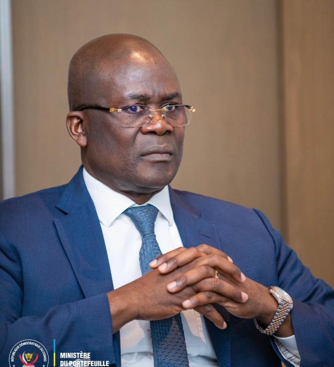 #RDC Etats généraux du Portefeuille: des  recommandations finales falsifiées en vue de renverser le cadre institutionnel
Organisés du 9 au 14 décembre 2024, les états généraux des entreprises du portefeuille de l’État suscitent des inquiétudes dans l'opinion. <a href="/ebalemozindo/">Ebale ya mozindo</a>