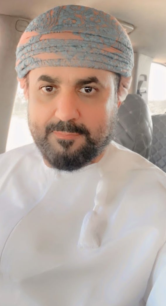 نبارك لإبن ولاية #صحم 
الفاضل/أحمد بن سالم بن علي المسعودي، بمناسبة تخرجه وحصوله على شهادة الماجستير في المناهج و طرق التدريس المناهج العام، من جامعة صحار.

سائلين الله له التوفيق والنجاح في قادم مسيرته العلمية و العملية.