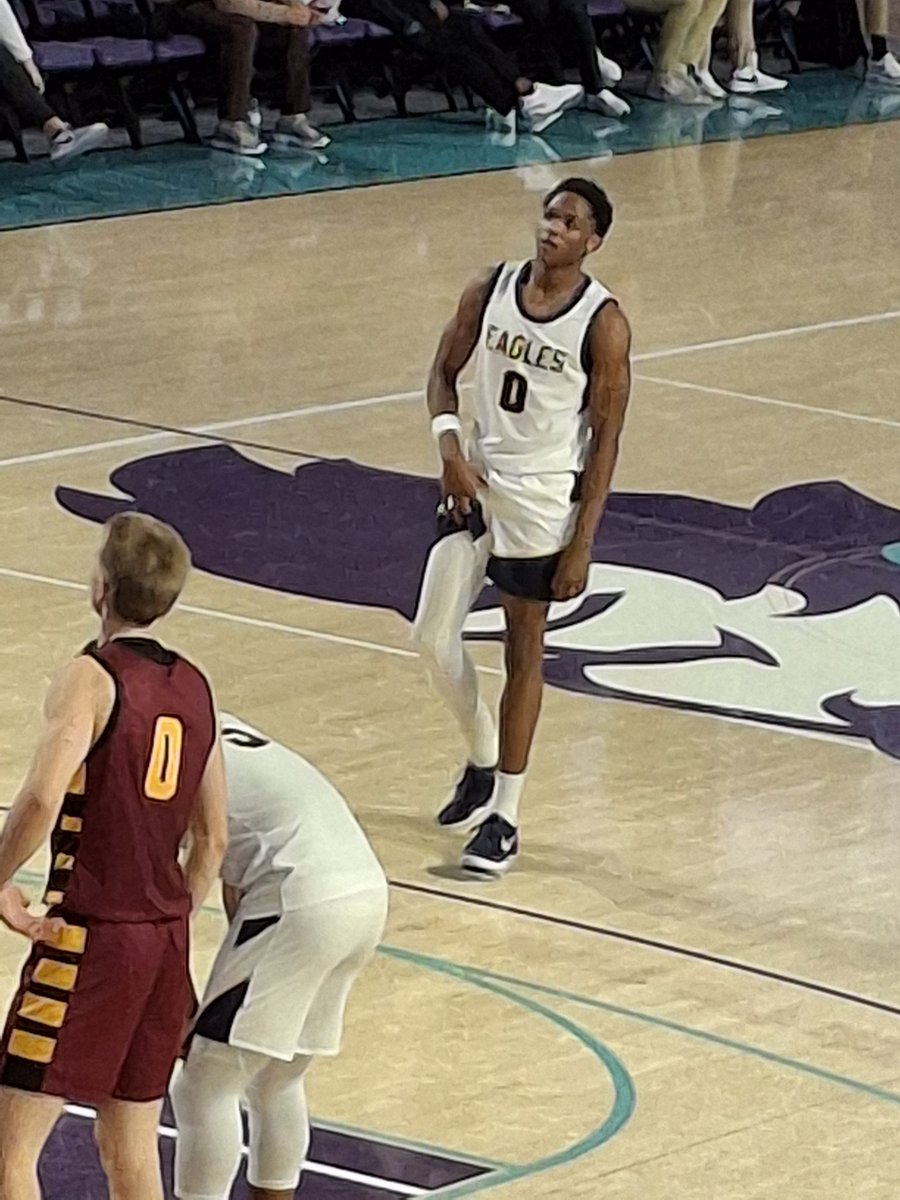 For Oak Cliff Faith Family 6'5" '25 King Grace #23 (Mississippi St) had 19pts 5reb 4asts 3 treys 2stls, 6'9" '26 Davion Adkins #25 had 18pts 5reb 2blks, 6'3" '25 Greg Lawson #5 had 12pts 3asts &amp; 6'5" '25 Lamont Hartfield #0 added 10pts 5reb 2asts in the win.