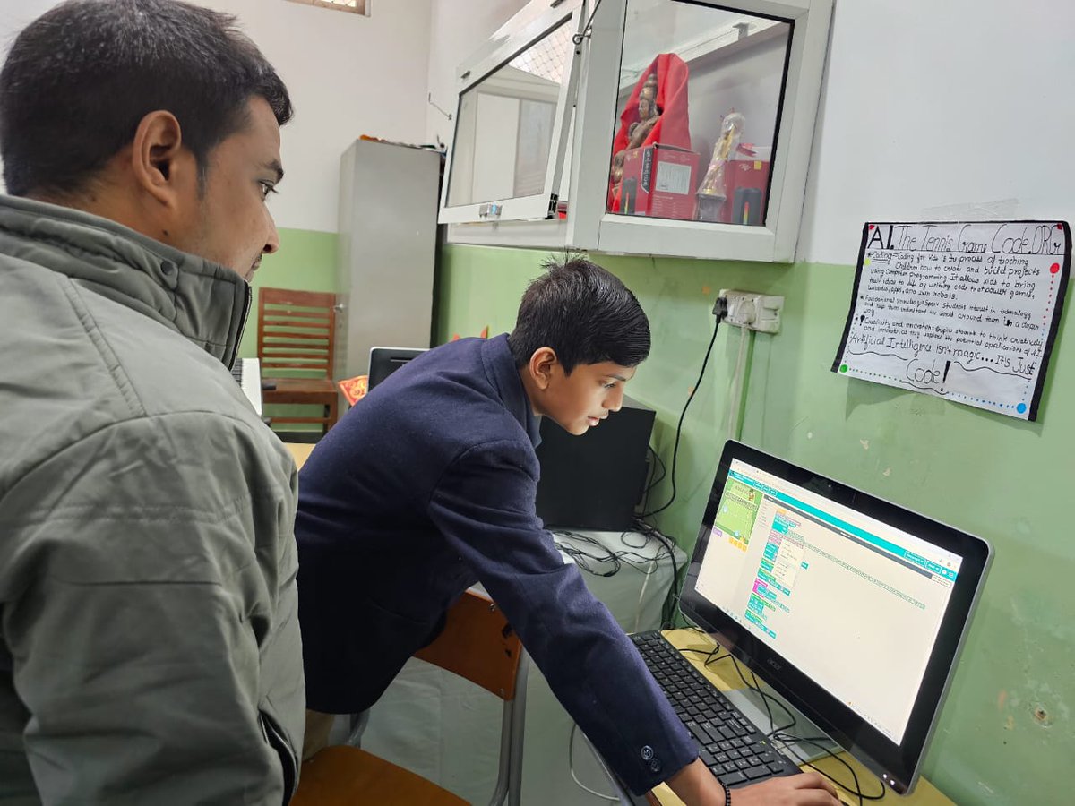 BmlGreenmedows's tweet photo. A 𝐒𝐤𝐢𝐥𝐥 𝐄𝐱𝐩𝐨 𝐄𝐜𝐨 𝐓𝐞𝐜𝐡 𝐒𝐮𝐩𝐞𝐫𝐬𝐭𝐚𝐫 was held at BML Munjal Green Medows School on 21st December 2024. This event showcased the exceptional IT &amp; AI skills of our students, featuring innovative projects that demonstrated their knowledge of emerging technologies https://t.co/dh20fX8UTP