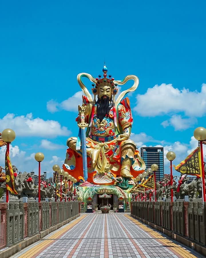 Captain France tweet media