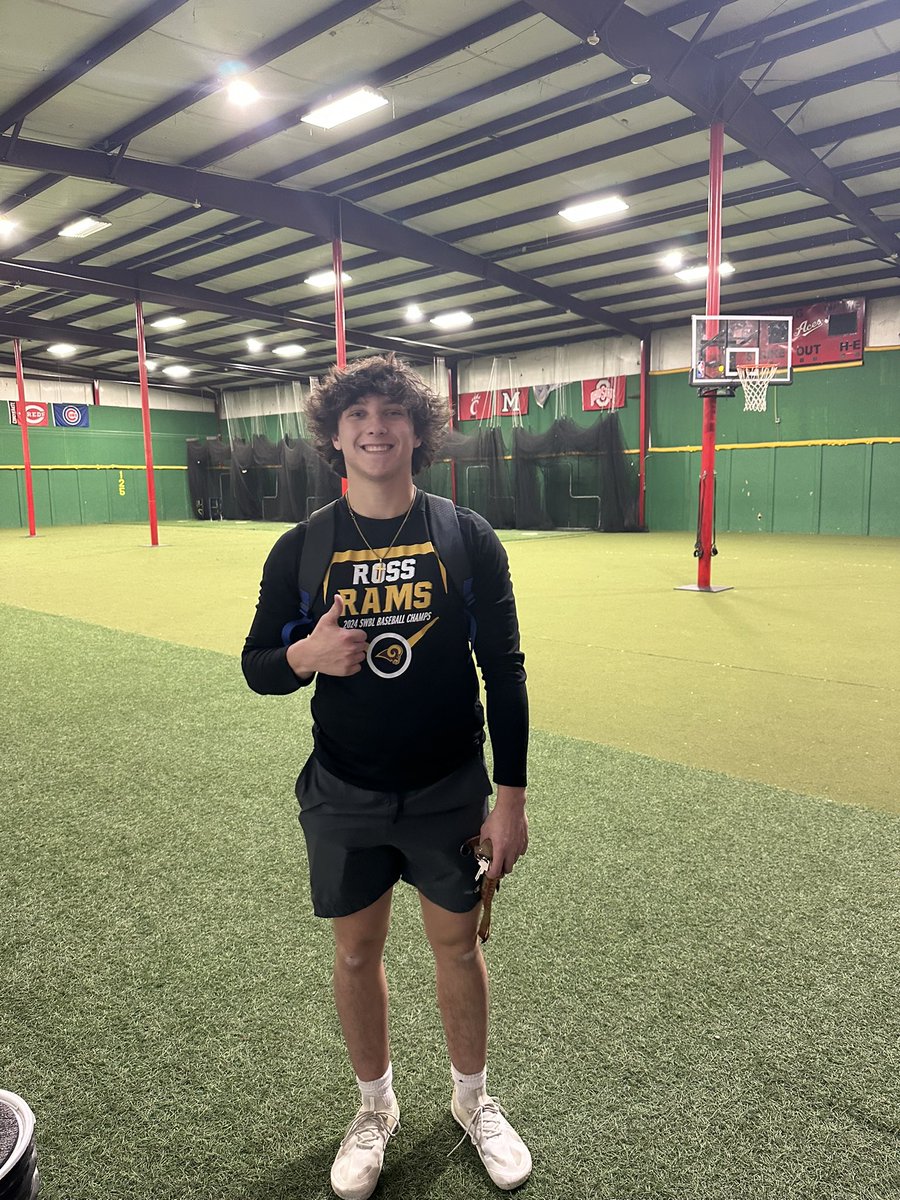 Ended a great week in the hitting room this morning.  Complete with a visit from another former player <a href="/IanBusch21/">Ian Busch</a>.  Back at it Monday morning! #Littlethings