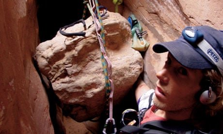 kevin_jordan__'s tweet photo. In 2003, this man faced an unthinkable situation.

While hiking alone, a dislodged boulder trapped his arm.

5 days passed, and no one came to his rescue.

He was left with a brutal choice...

Cut off his own arm – or die.

Here's the full story (and what you can learn from it): https://t.co/9xKgfAgUZE