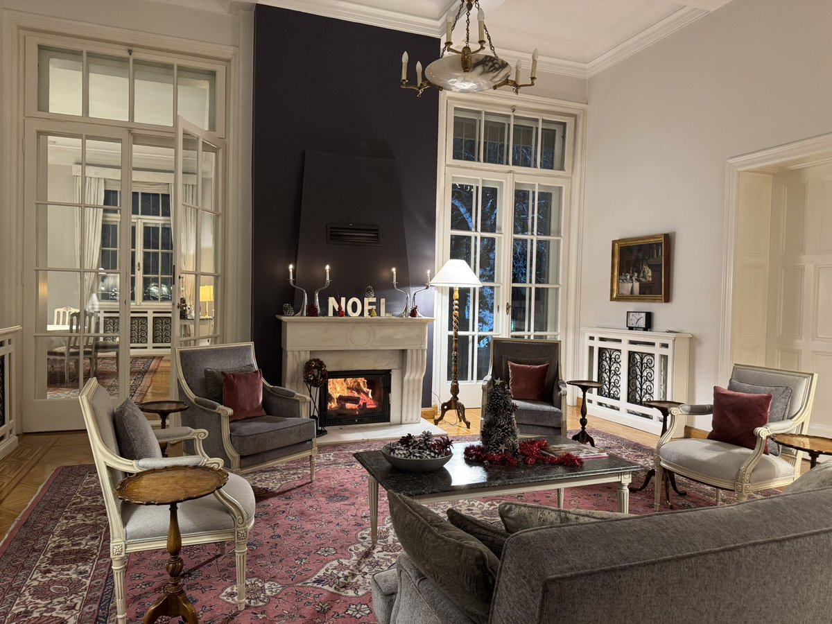 Wonderful evening at the Belgian residence with Ankara College of Europe alumni! 🌟 So inspiring to see so many young Turkish European professionals brimming with energy, commitment, and the timeless ‘college spirit.’ 🌍✨ #AlumniGathering #FutureLeaders