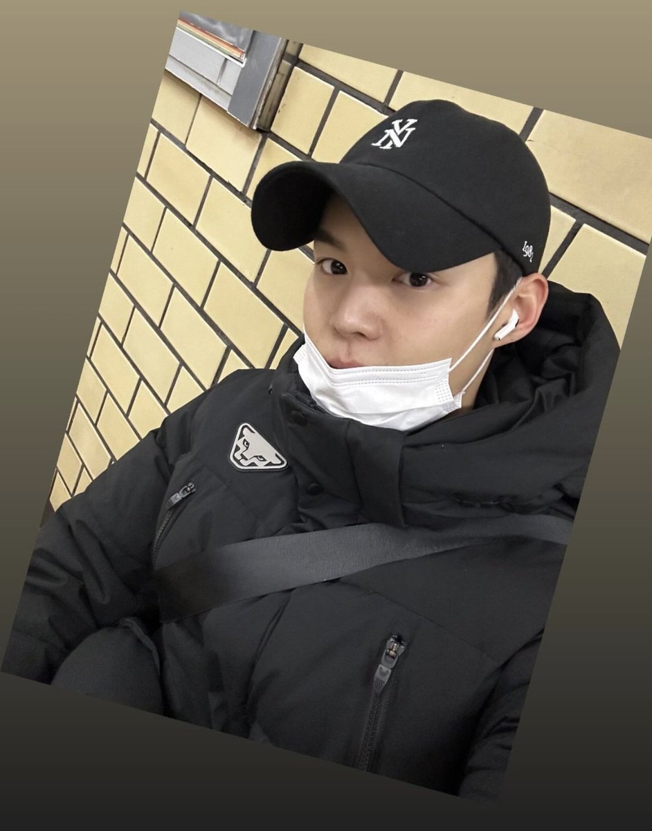 Jiyaem1's tweet photo. ไม่ว่าพี่จะเป็นนักแสดงอิสระหรือนักร้องค่ายไหน แยมจะตามซับพอร์ตพี่ทุกอย่างเลย อย่าลืมมาประเทศไทยตามที่สัญญาด้วยนะคะ😭😭
คิดถึงม้ากๆเลยอ่ะ
#SEJUN 🍓🩵💛
#VICTO https://t.co/3GgmPCuSfQ