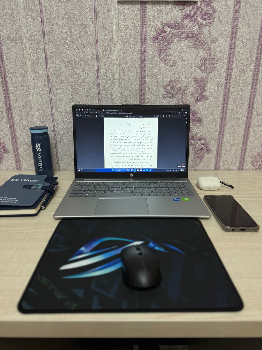 AbdullahKhatam's tweet photo. Yangi ishim haqida qisqacha, birinchisi desam ham bo'ladi, Mehrigiyo kompaniyasida Arab tili tarjimoni bo'lib ishlayapman. Saudiya Arabistoniga mahsulot sotyapmiz. Ushbu surat ishimga aloqasi yoq hali rasmga olishga ulgurmabman😁. https://t.co/NynptvNK5o