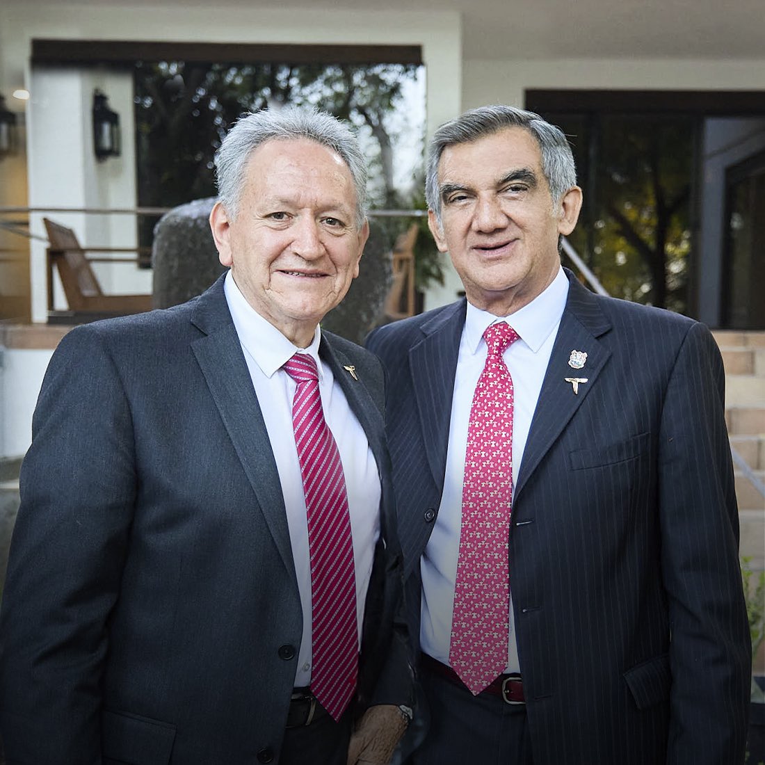 Hoy celebro con mucho cariño el cumpleaños de mi gran amigo Ricardo Guerrero, Jefe de la Oficina del Gobernador. Ricardo, agradezco profundamente tu dedicación, lealtad y compromiso, pero sobre todo, tu gran calidad humana. Te envío mis mejores deseos y un fuerte abrazo.