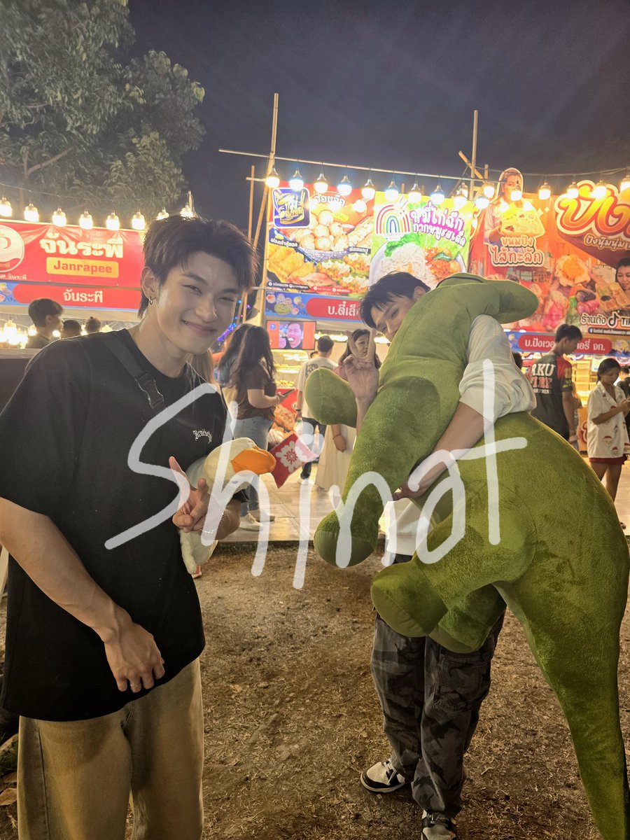 shinxt_n's tweet photo. ว่าจะขอให้น้องเต้น แต่น้องคงไม่สะดวก55555🤣🥰😅
#ต้าห์อู๋ออฟโรด #DaouOffraod https://t.co/079KvHHMza