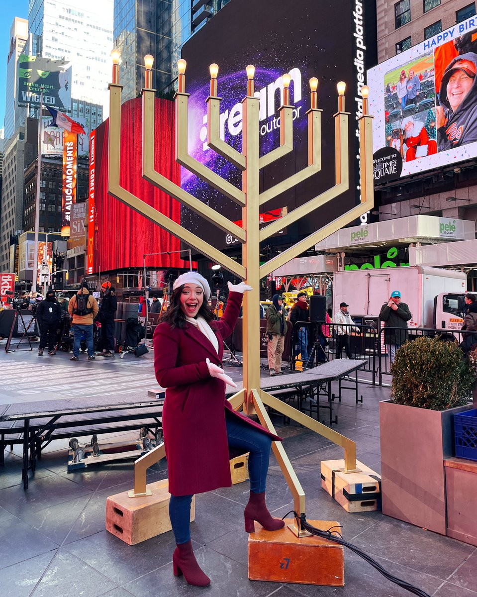 ShabbatBway's tweet image. The lights of Hanukkah are coming to Times Square in a way you've never seen before 🕎

Julie Benko, Azi Schwartz, and a choir of Broadway voices have something special to share this holiday season. Stay tuned… 🌟