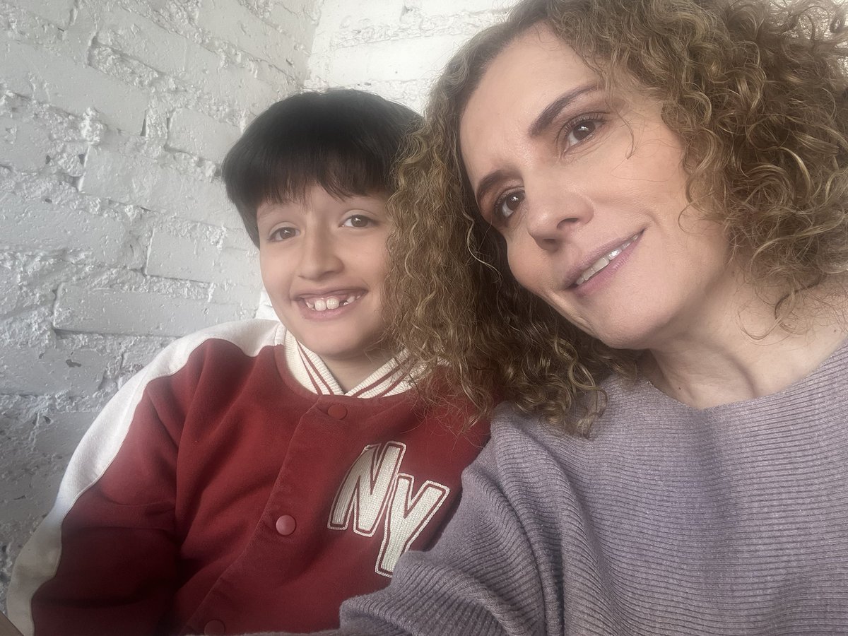 Piky75's tweet photo. Desayuno decembrino con mi Mariano❤️ https://t.co/I8xXQmTL1e