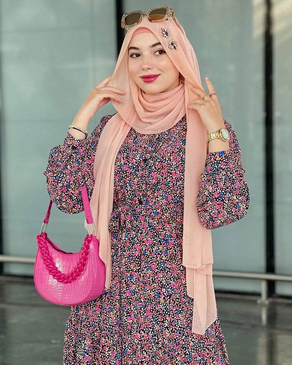 جمال هذا المشهد يشبه منارة السلام في عالم فوضوي.