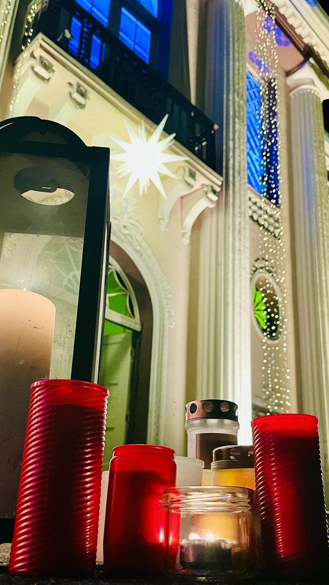 Lasst uns ein Werkzeug des Friedens sein. Doch wenn deine Wut sich droht in Hass zu wandeln, dann halte inne! Gib diesem Gefühl keinen Raum in dir!
Denn wo der Hass regiert, da stirbt die Menschlichkeit. 
Wo die Menschlichkeit stirbt, werden Menschen zu Opfer. #Magdeburg