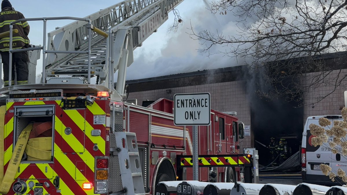 ValleyBuff's tweet image. 3rd alarm Tewksbury Ma