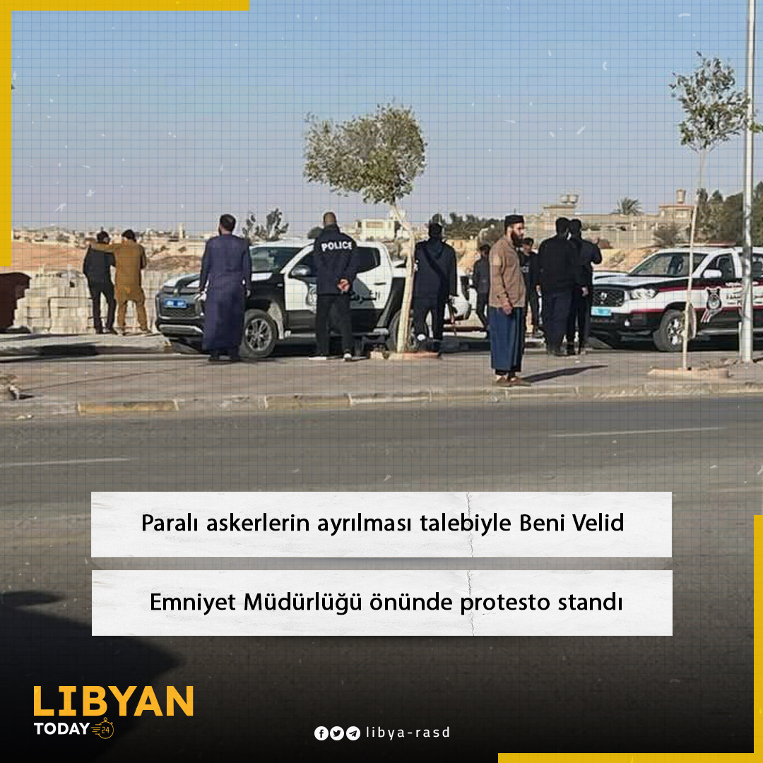 LYNEWSYT's tweet photo. Protestocular arasında tutuklamalar olduğu yönündeki haberler üzerine #Bani_Walid halkı, Emniyet Müdürlüğü önünde paralı askerlerin ülkeden çekilmesini talep eden bir protesto gösterisi düzenledi.
#Libya_Today #Takipler https://t.co/U6OHhc9ojg