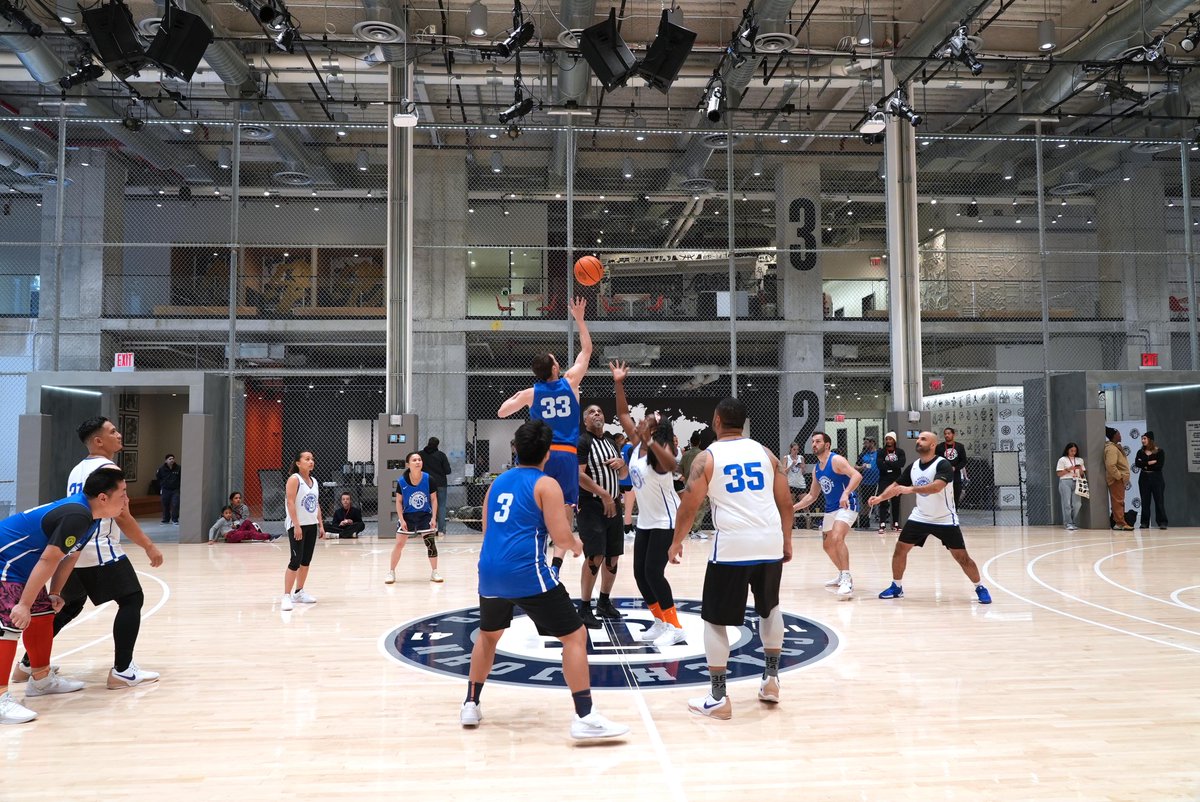 NYUSPS's tweet photo. Today is #WorldBasketballDay, and @nyutischsports professor David Hollander joined @UN diplomats from 25 different countries at the Nike NYC Headquarters to celebrate in the best way possible - a game of #basketball! 

#WeAreSPS
@nyuniversity 
@WNBA 
@NBA https://t.co/2oPW3FISbM