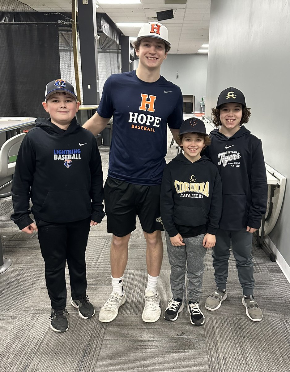 I really enjoyed working with some of the kids from the area today in a pitching clinic at sandlot sports in Owosso, thankyou <a href="/C_Reed04/">Corbin</a> and <a href="/CalebStahr/">Caleb Stahr</a> for helping run it and for helping make a positive impact in the community!!