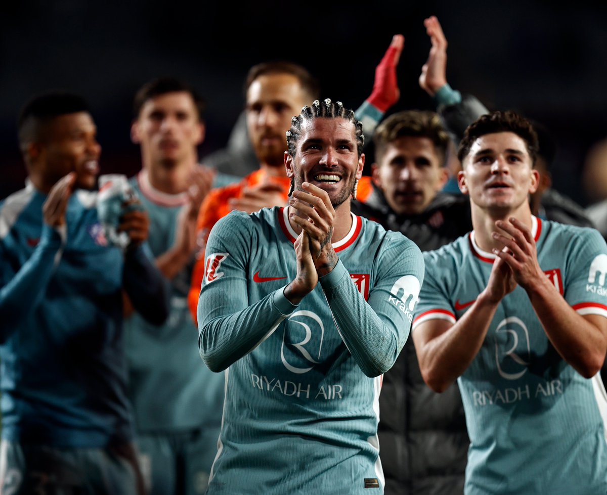 Atleti's tweet photo. El Asadito Mecánico te desea felices fiestas 😁 https://t.co/6HkITfyfkd
