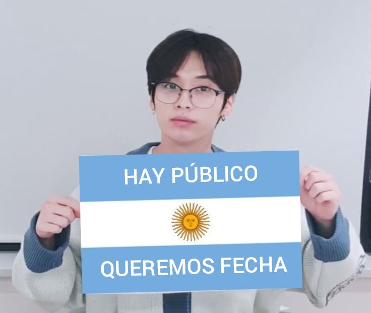 StrayKidsArgFC's tweet photo. BUENAS GENTEEE 
Están listos para la masiva de hoy?? Logremos llegar a tendencias una vez más 🔥 que andamos flojos estos últimos días
COMENTA en tweets separados: 
Tu top 5 comidas navideñas favoritas + los ht ⬇️

NO VAMOS A RENDIRNOS
#StrayKidsEnArgentina https://t.co/ACPqHc4lBZ