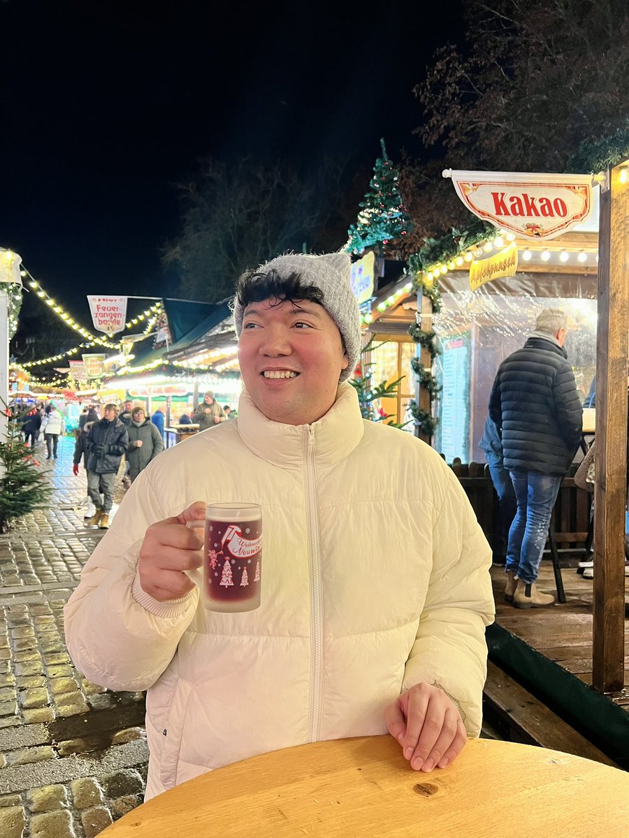 iammarkbryan's tweet photo. Merry Christmas 🫶 https://t.co/KKmHl9XuXa
