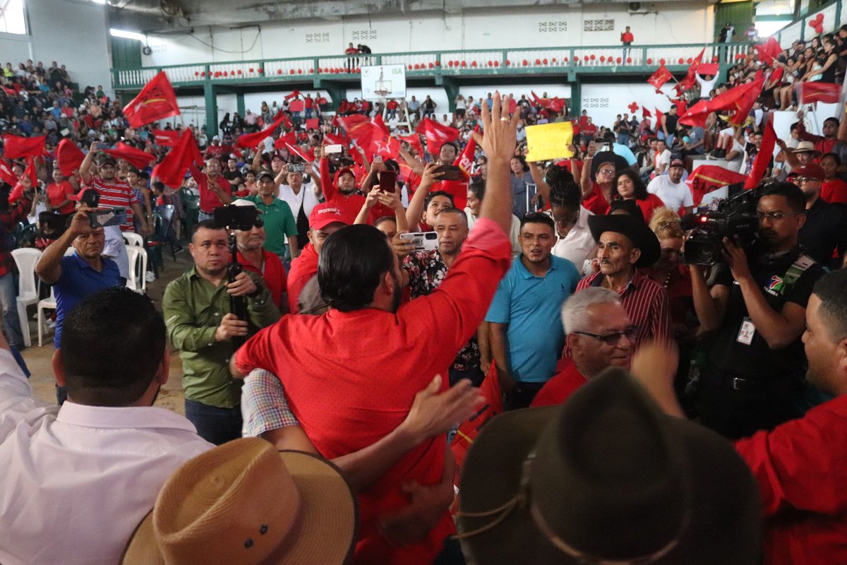 raseltome's tweet image. Parece que el horizonte de las próximas elecciones es de todo contra Rasel Tomé y Morena Libre.

Nosotros somos el pequeño David contra Goliat ,  tenemos nuestra FE en Dios  y en el pueblo hondureño.