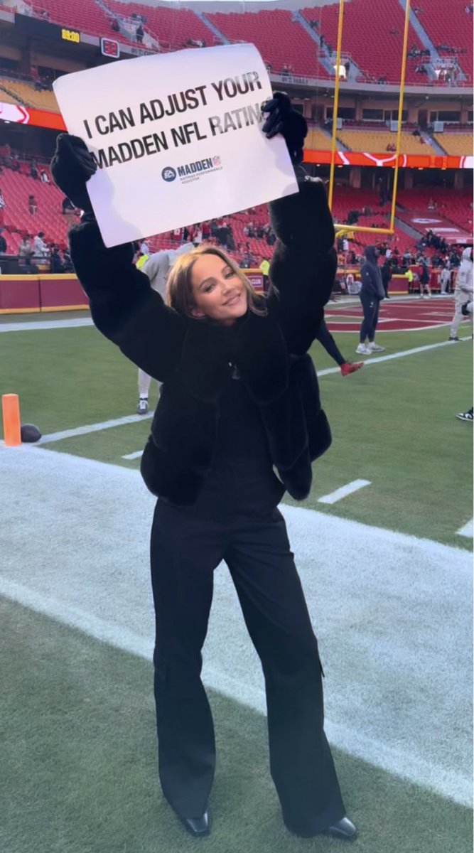 Kay Adams tweet media