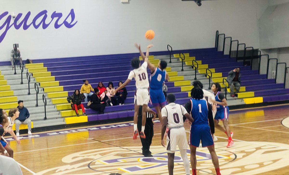 Collierville Men's Basketball tweet media