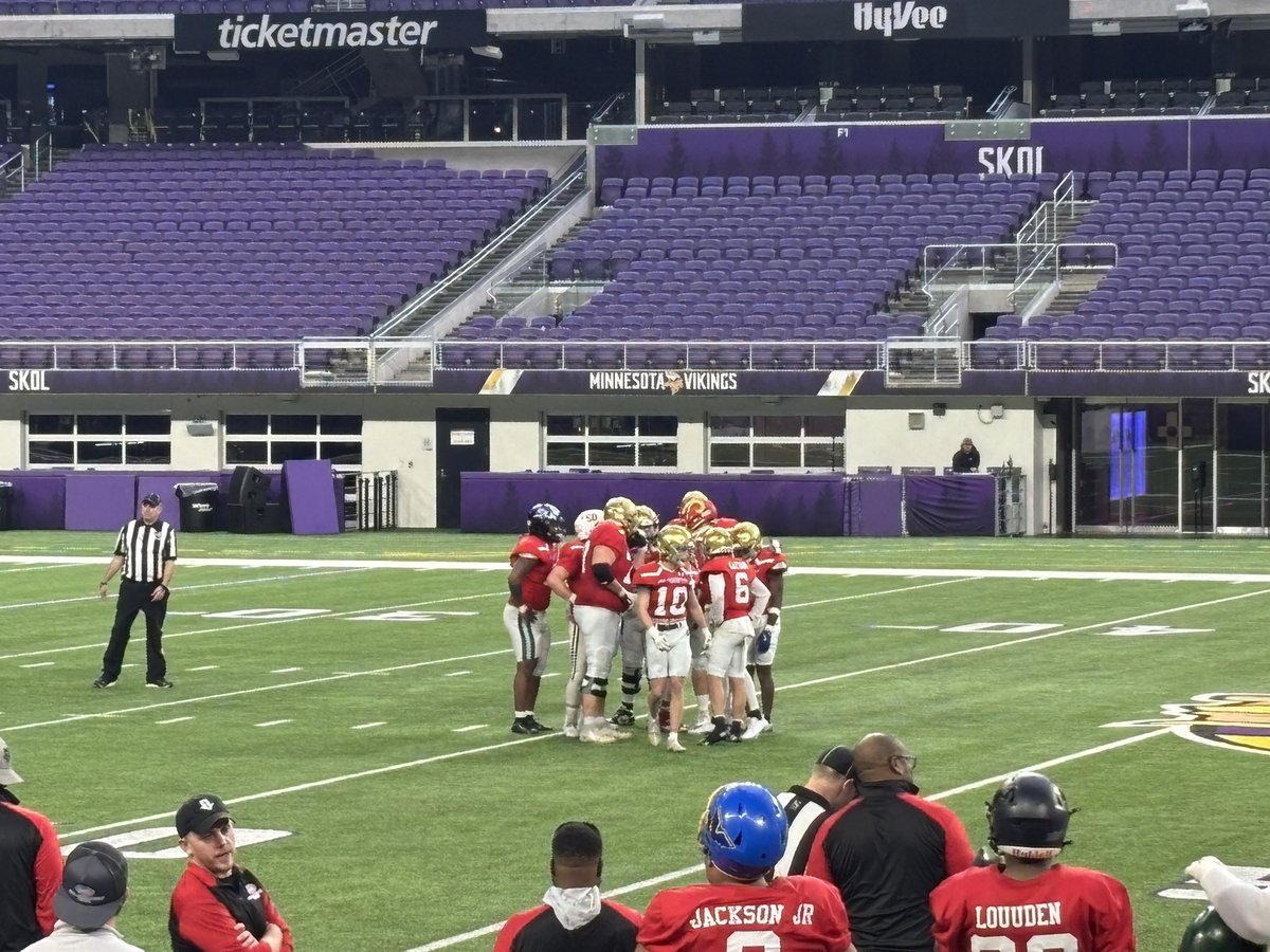 MMULancersFB's tweet photo. Good memories at USBank stadium with these gents!! #GoldenStandard https://t.co/2F8j9xP8s1