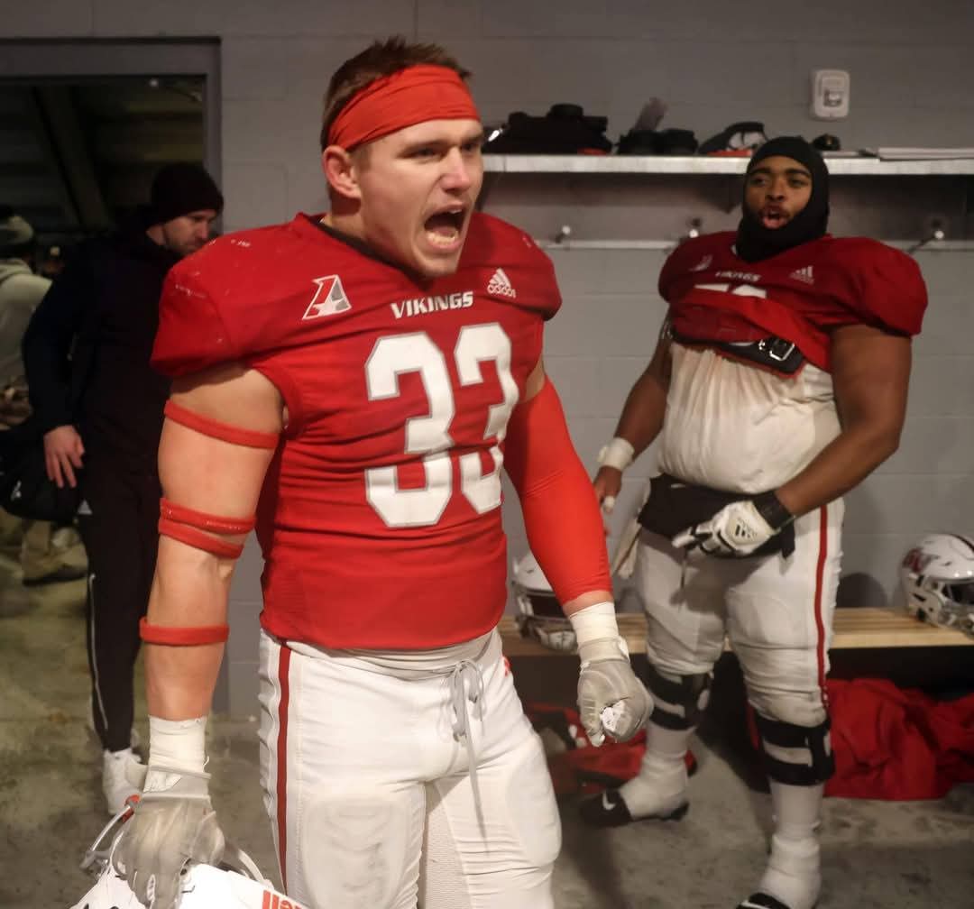 Davenport North Wildcat Football (@dnorthfootball) on Twitter photo Congratulations to Davenport North Football alumni <a href="/SheedyCade/">Cade Sheedy</a> and Grand View Vikings on their National Championship Win! Congratulations to Davenport North Football alumni <a href="/SheedyCade/">Cade Sheedy</a> and Grand View Vikings on their National Championship Win!