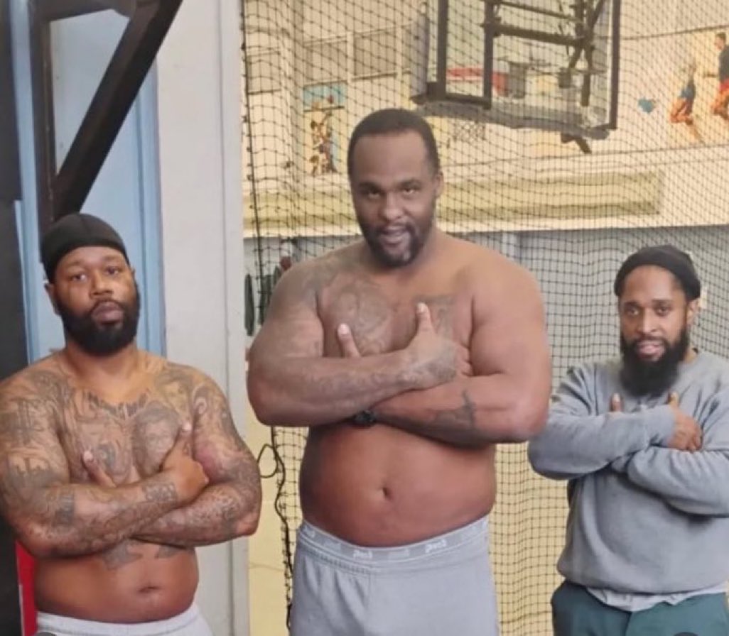 LegionHoops's tweet photo. TRENDING: Photo of Glen ‘Big Baby’ Davis, who is serving 40 months in federal prison, has leaked. https://t.co/jJZLTmjeSV