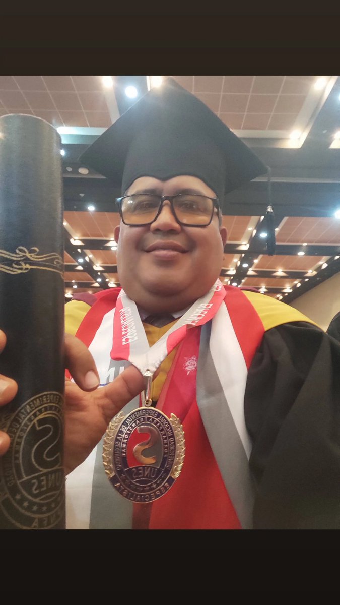 Uno título más....y a un paso del Doctorado. Nos vemos en mayo otra vez. ¡¡¡Dios mediante!!!