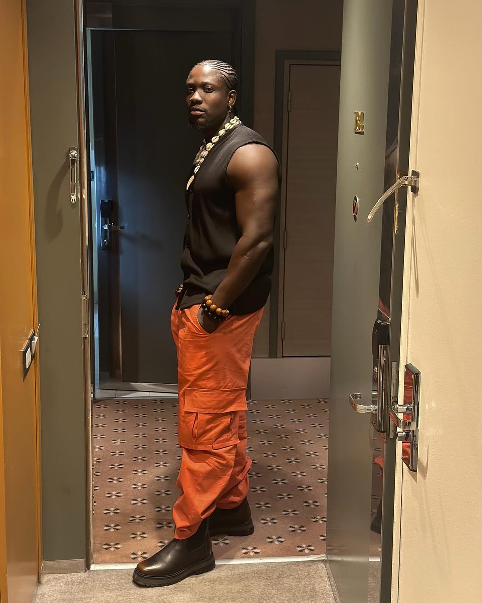 VERYDARKMAN tweet media