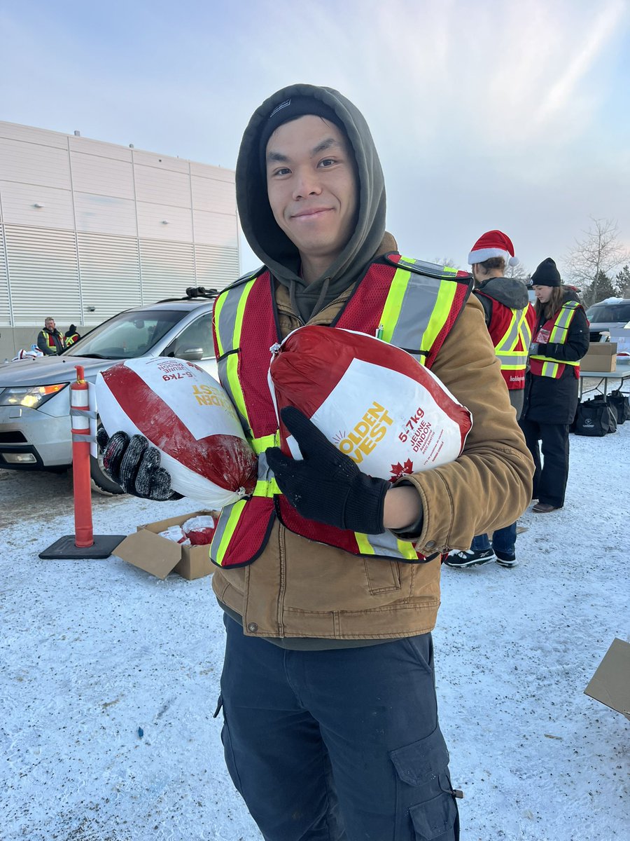 Holiday Hamper tweet media