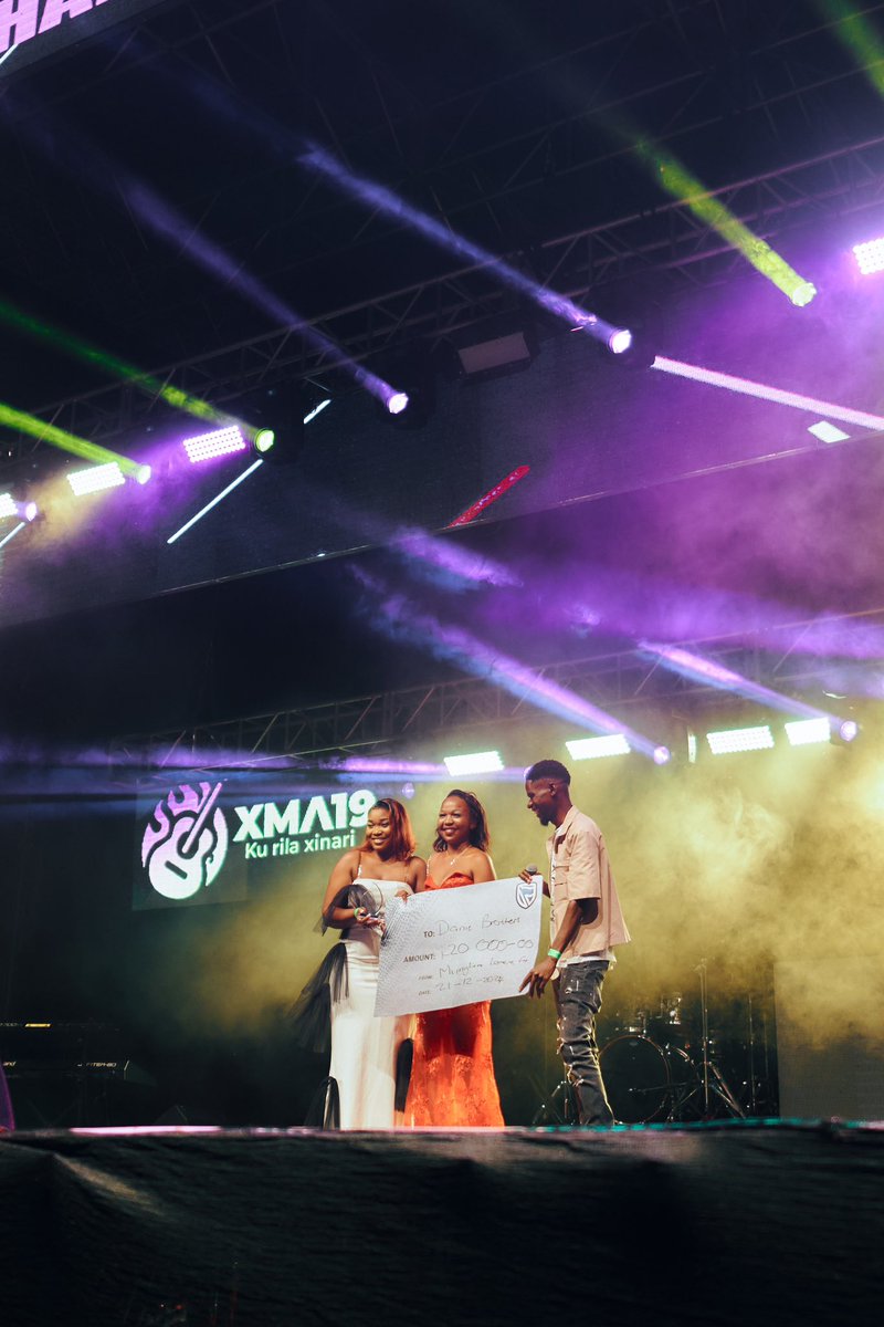 sabc_sales's tweet photo. @munghanalonene Celebrates Musical Excellence at #XMA19 ! 🎶
A night of pure magic as artists take the stage to claim their well-deserved awards. Here’s to the sounds that move us and the talent that inspires us!
#XMA19 #sabcsales https://t.co/OkaDQGs6S7