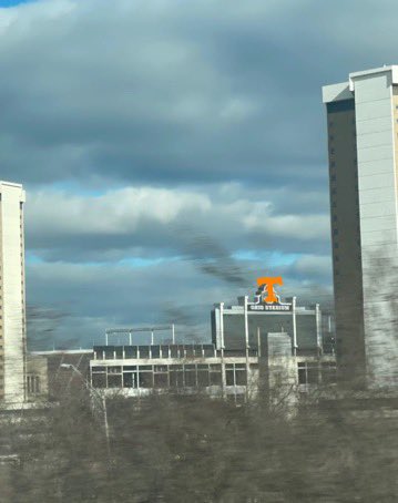 Me and <a href="/BroylesH2026/">Hunter Broyles</a>  made it to Neyland North.   
#GBO
#GOVOLS
#VolTwitter