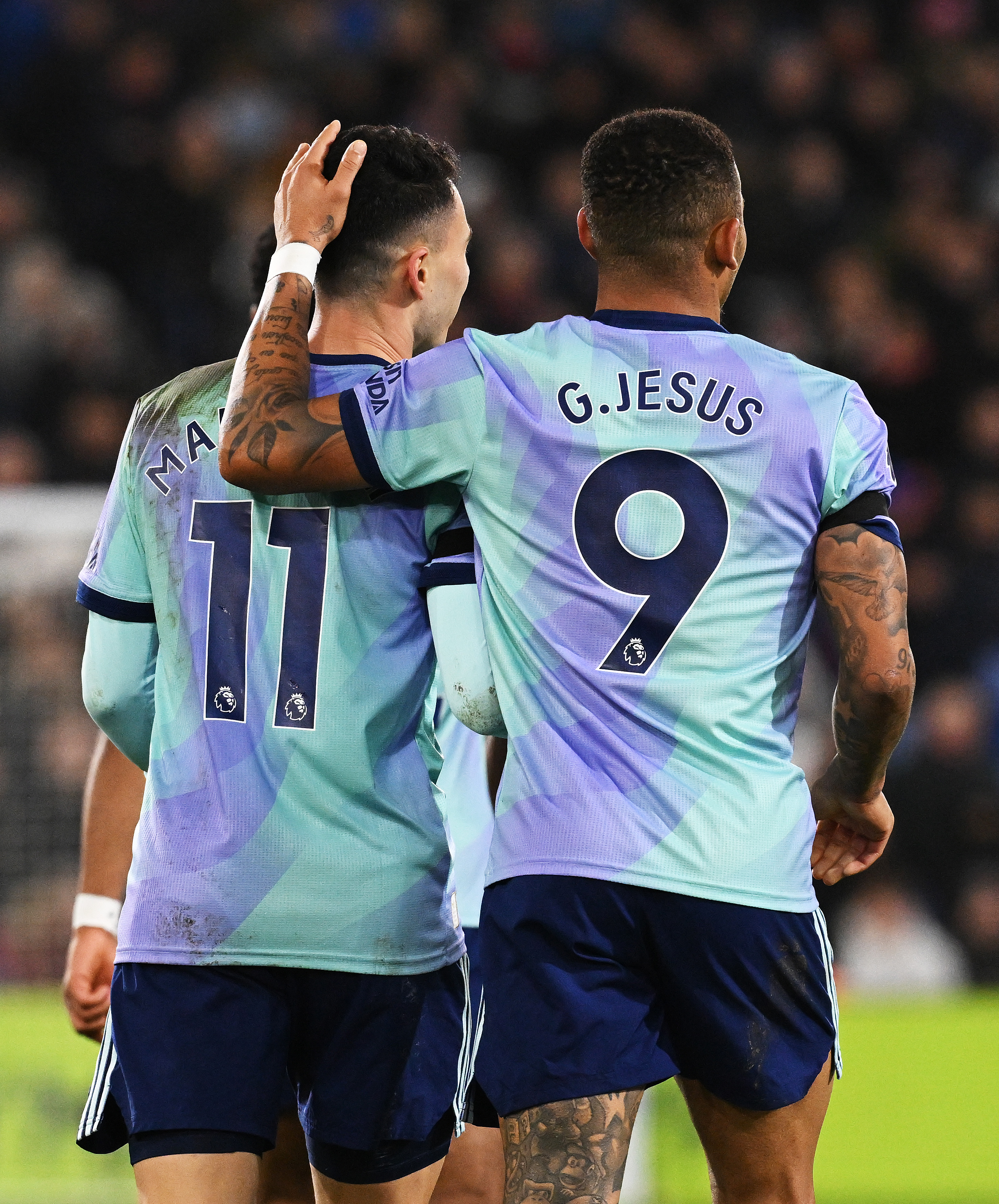 Gabriel Jesus con Martinelli. Fuente: Arsenal en "X".
