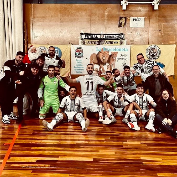 Barceloneta Futsal Club Esportiu (@barcelonetasala) on Twitter photo Seguimos sumando +3 puntos
Victoria 3-4 ante <a href="/futsalleida/">Futsal Lleida LAMSAUTO</a>
Nuestro entrenador <a href="/MaChAdiTO17/">Pau Machado Requena 🇺🇦</a> valora el partido
🗣️ ‘ Victoria de mucho mérito. Hemos hecho un gran partido ofensivo y sobretodo defensivo. Destacar la reacción del grupo en momentos difíciles’
Vamos Barceloneta! Seguimos sumando +3 puntos
Victoria 3-4 ante <a href="/futsalleida/">Futsal Lleida LAMSAUTO</a>
Nuestro entrenador <a href="/MaChAdiTO17/">Pau Machado Requena 🇺🇦</a> valora el partido
🗣️ ‘ Victoria de mucho mérito. Hemos hecho un gran partido ofensivo y sobretodo defensivo. Destacar la reacción del grupo en momentos difíciles’
Vamos Barceloneta!