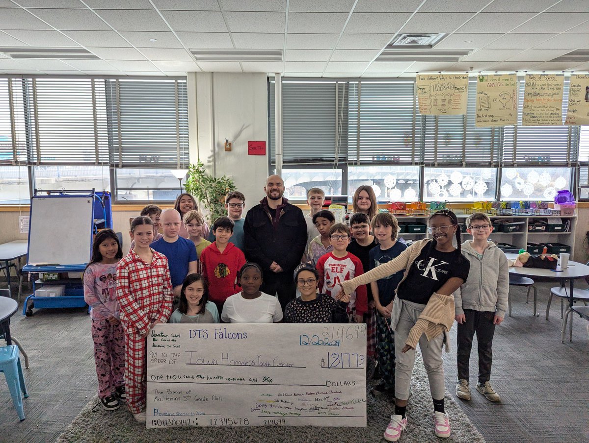 DowntownSchool's tweet photo. 5th grade action project for human rights raises over $1,000 dollars for the unhoused in DSM! @ihycdsm https://t.co/avqrpauc7M
