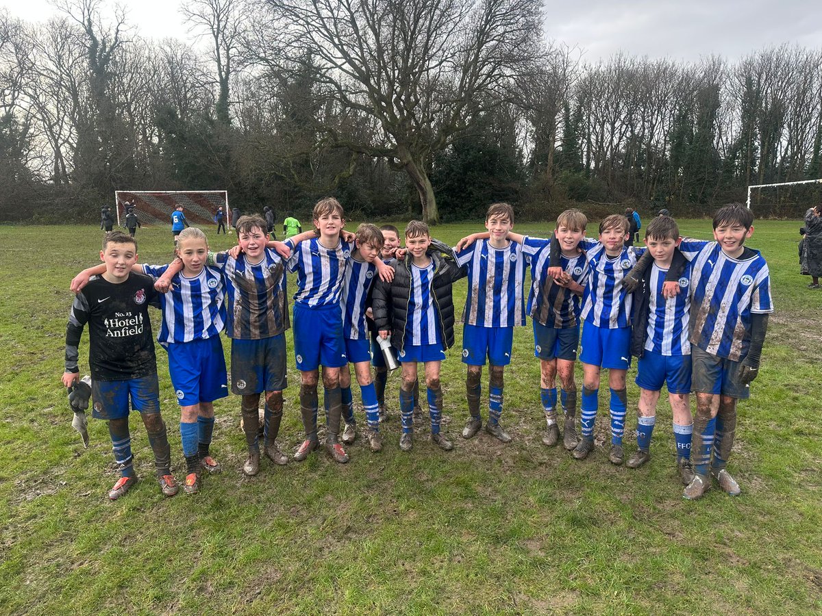 Hotel Anfield U14💚💚💚💚 tweet media