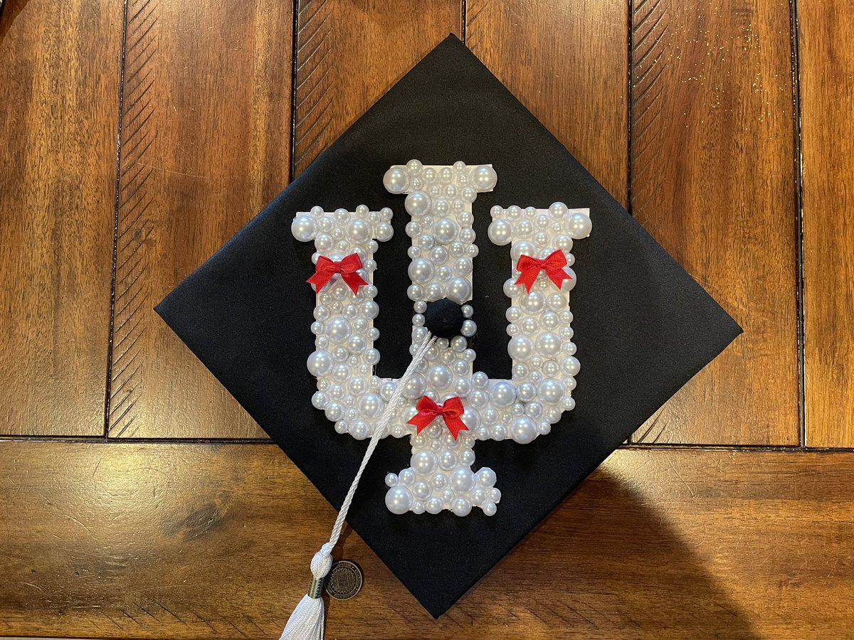 megjoconnor's tweet photo. Good enough to make it on the IU Instagram page, but is it good enough to win the decorating contest?! #IUBGradCap24 #IUBGrad24 https://t.co/i9PfggBs3s