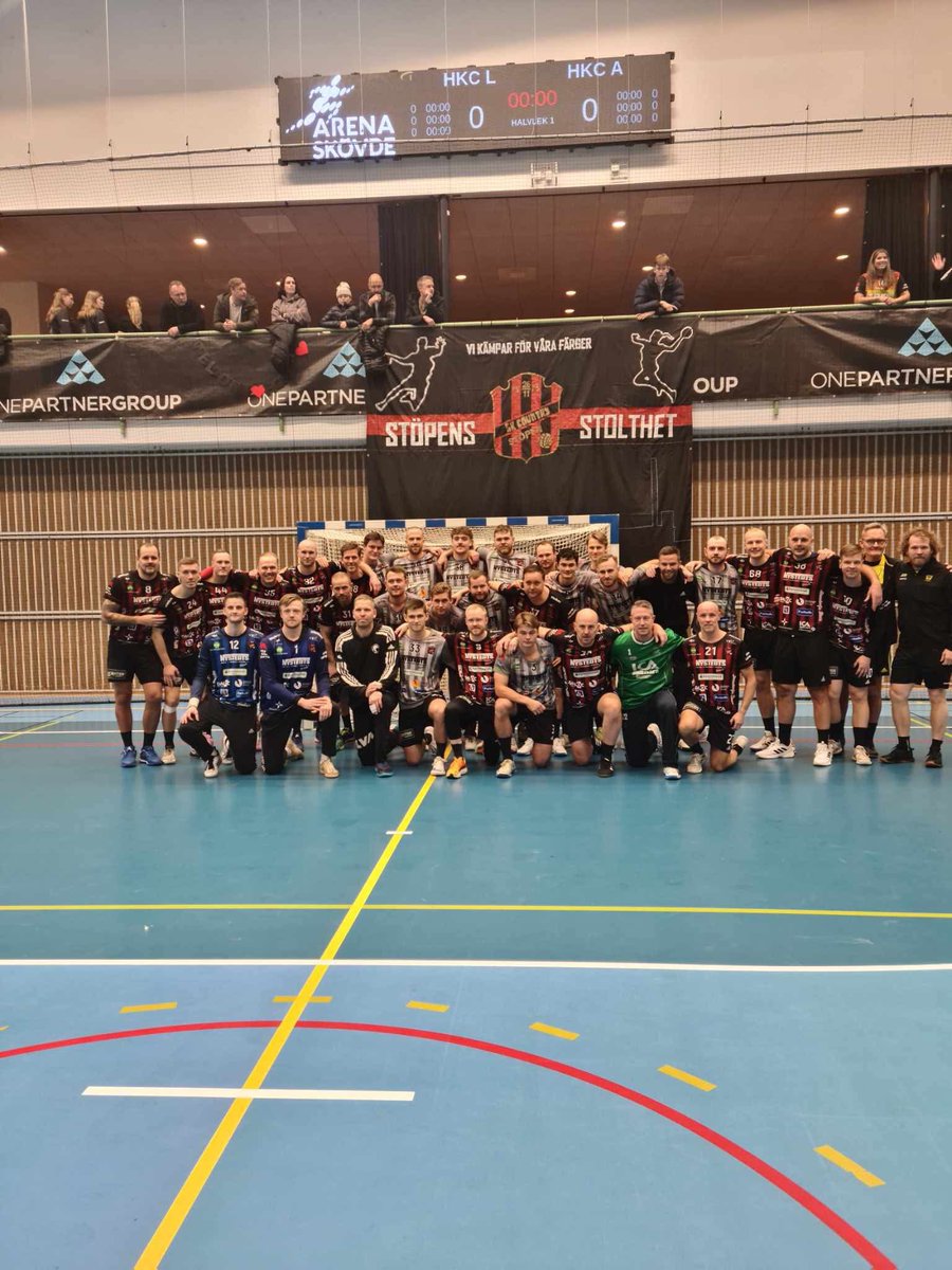 Adamliind's tweet image. 1692 personer såg Hemvändarmatchen. Avgjordes på straffar. Wow. #HKC