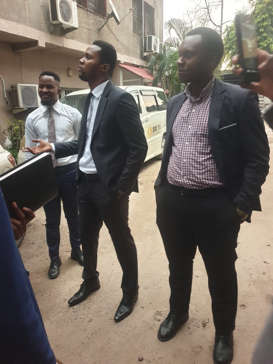 MbisoGilbert's tweet photo. Nous avons eu l'honneur d'échanger avec l'honorable @DanielMbau11 autour de la constitution, ce samedi 21 décembre 2024 au Parlement des Etudiants Congolais https://t.co/bseVBuPWPc