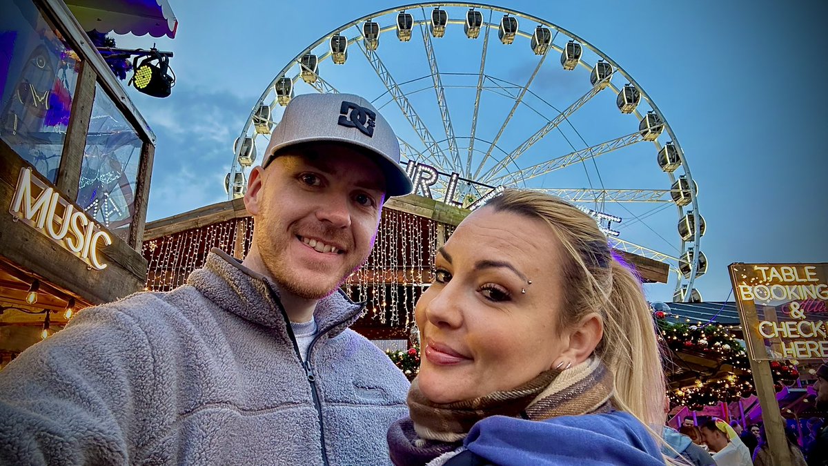 Cheeky Nottingham Christmas market visit! Been a while Notts <a href="/OMGTazzie/">✶ Tazzie ✶</a> ❤️