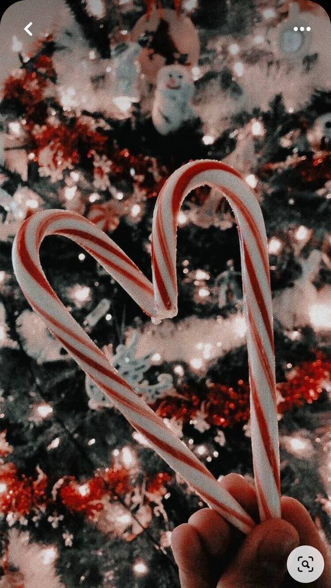 vanteloey's tweet photo. TAEKOOK AU 🎄Taehyung confia todos os seus segredos ao garraduende Jeongguk, seu melhor amigo desde a infância. Após descobrir uma traição do namorado, Tae deseja que Guk se torne humano. Um milagre de Natal acontece, mas eles têm apenas 24h para tornar a transformação permanente https://t.co/uX0lwKm6RO