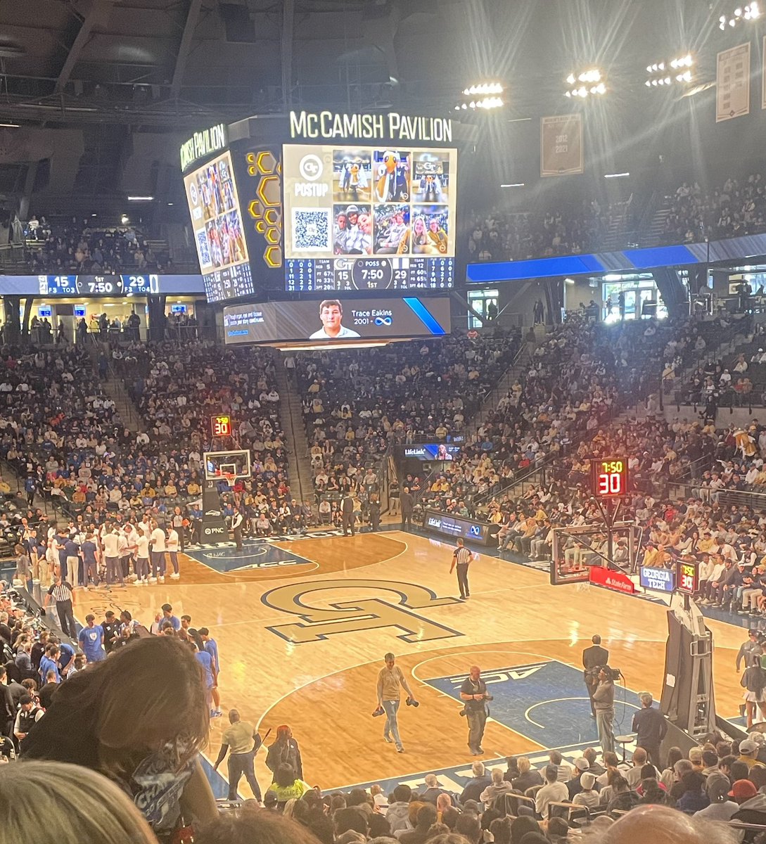 Kristen D✨ tweet media